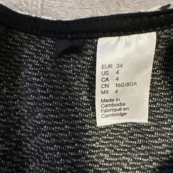 H&M Bodycon Mini Dress Size 4 Small Y2K Old Money Monochrome Chic Minimalist - Picture 6 of 7